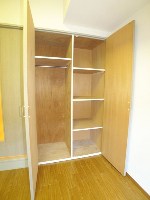 物件内観写真15　(収納)