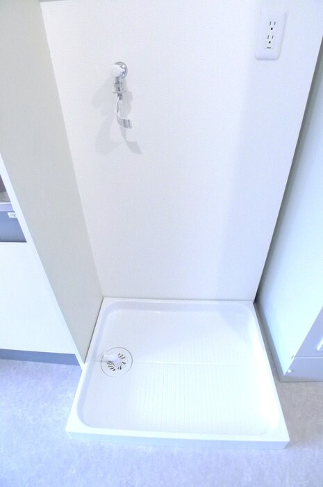 物件内観写真18　(洗濯機置場)