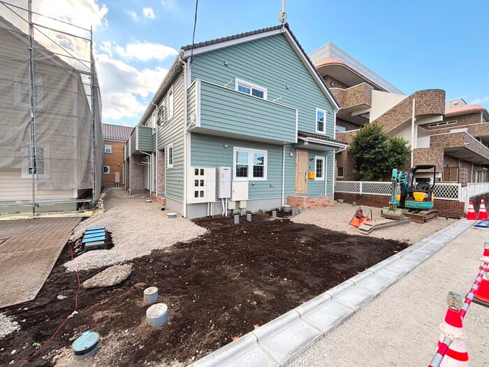 ピオーネコートの建築中