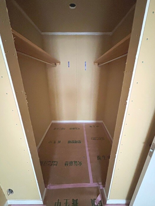 物件内観写真18　(収納)