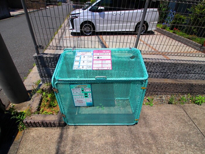 物件外観写真4　(建物設備)