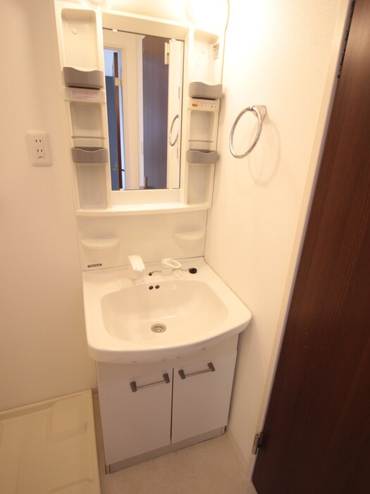 物件内観写真8　(洗面)