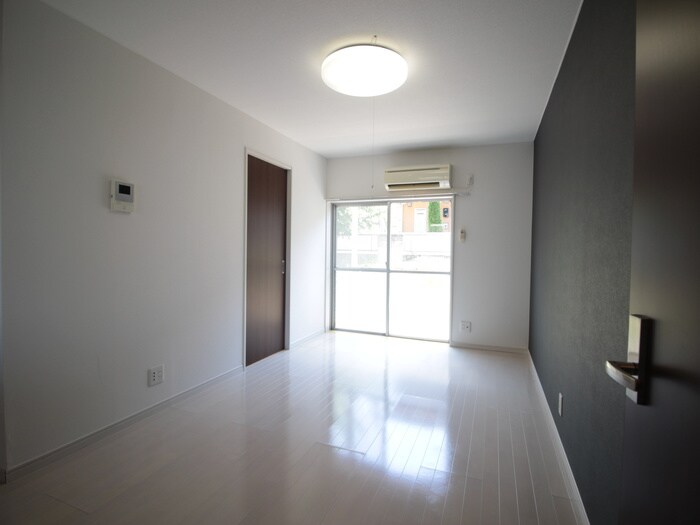 物件内観写真13　(居室)