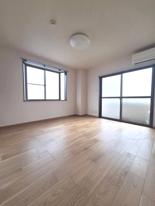 物件内観写真18　(居室)