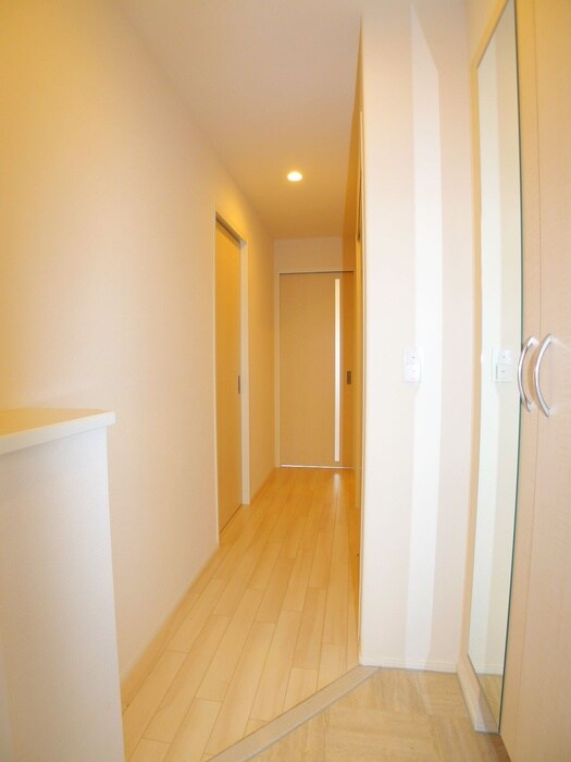 物件内観写真15　(玄関)