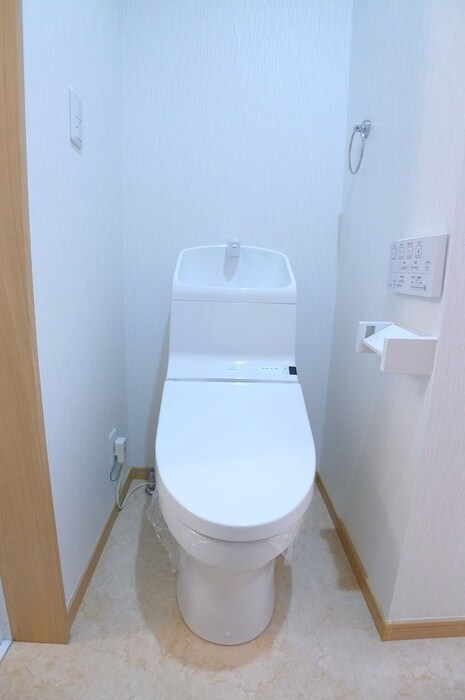 物件内観写真13　(トイレ)