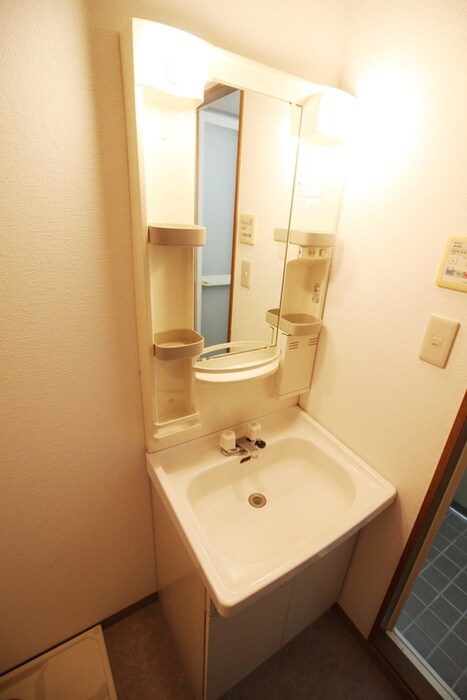 物件内観写真9　(洗面)