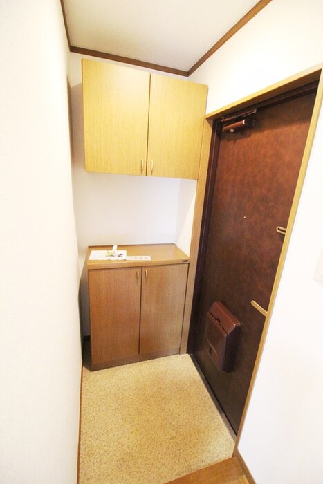 物件内観写真17　(玄関)