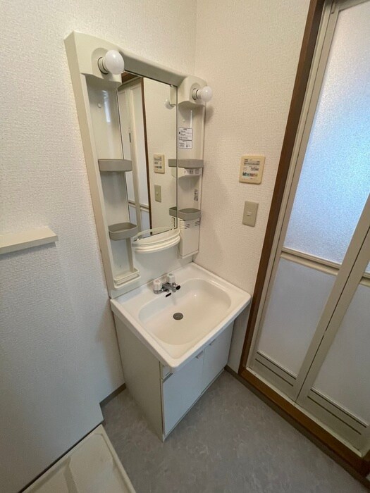 物件内観写真17　(洗面)