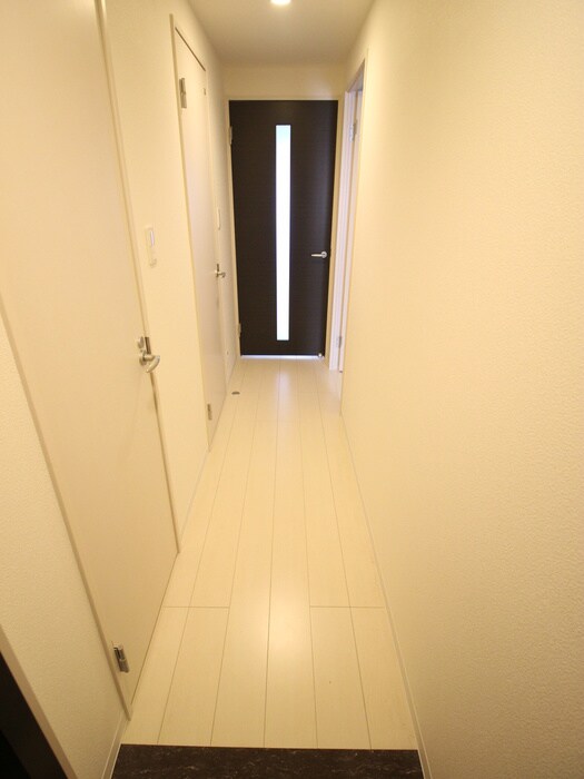物件内観写真17　(廊下)