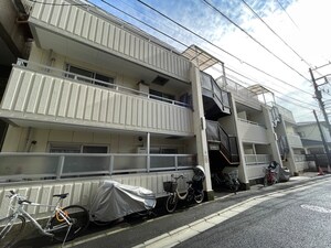 エスティ－ムビル外観写真