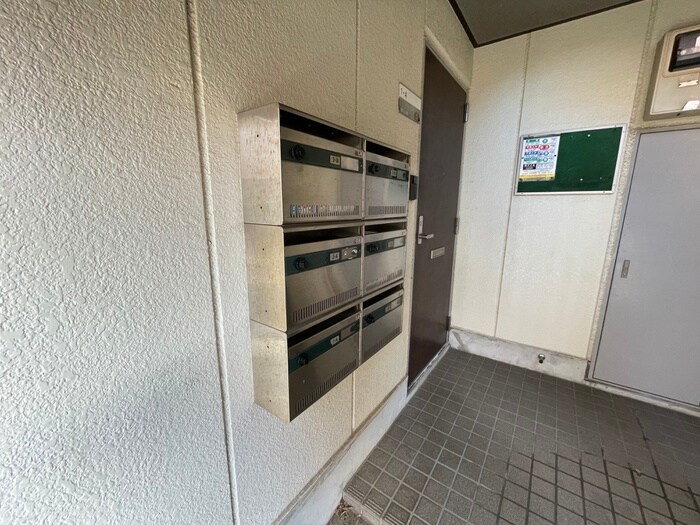 物件外観写真4　(建物設備)