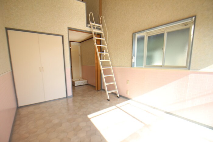 物件内観写真19　(居室)