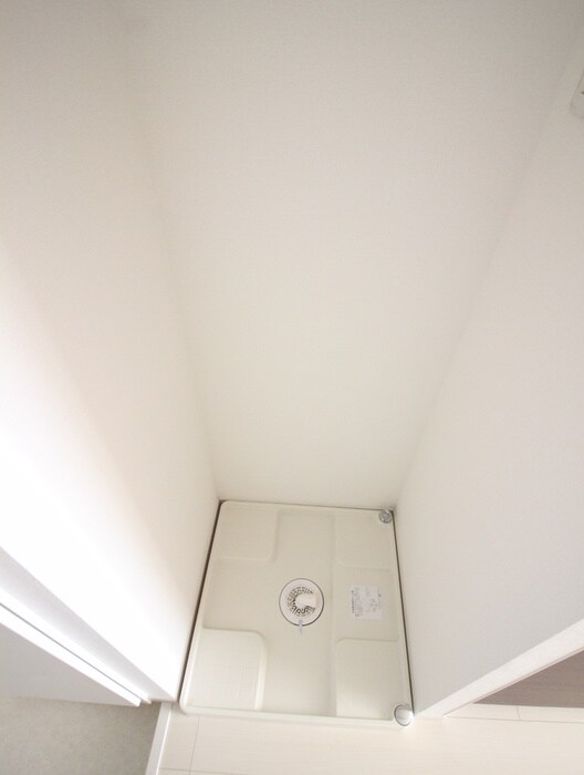 物件内観写真15　(洗濯機置場)