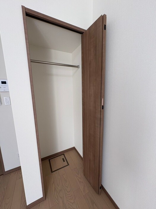 物件内観写真12　(収納)