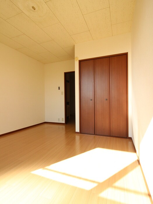 物件内観写真6　(居室)