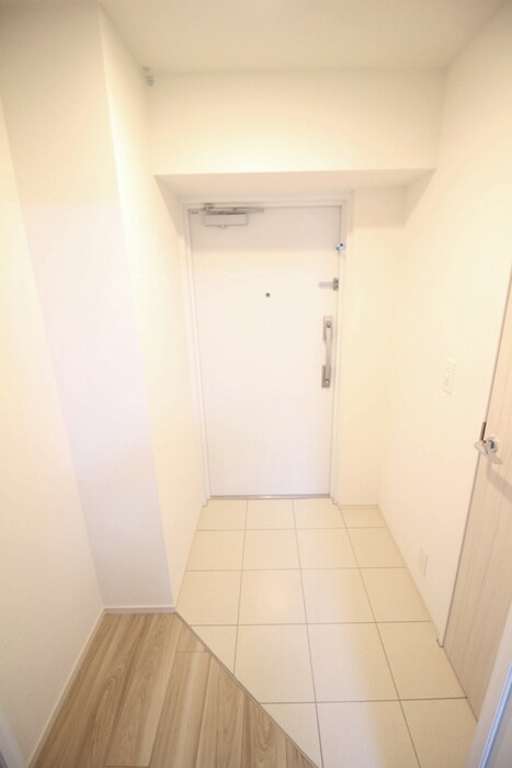 物件内観写真7　(玄関)