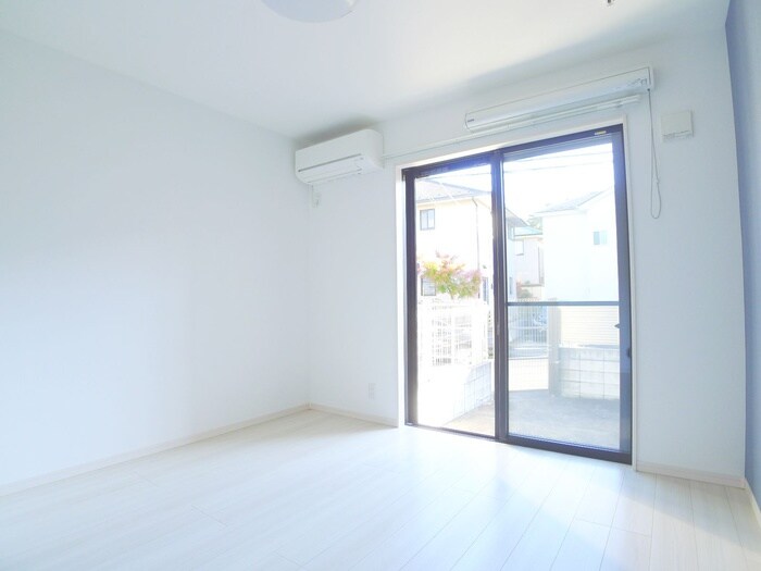 物件内観写真10　(居室)