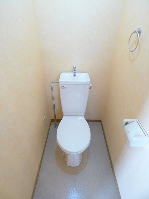 物件内観写真11　(トイレ)