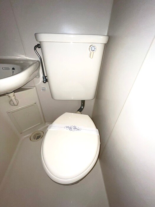 物件内観写真12　(トイレ)