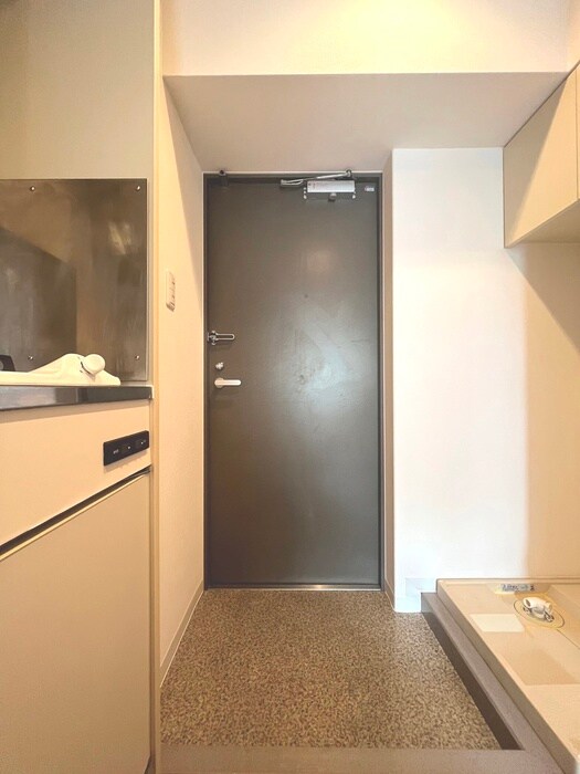 物件内観写真14　(玄関)