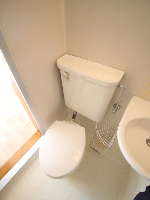 物件内観写真9　(トイレ)