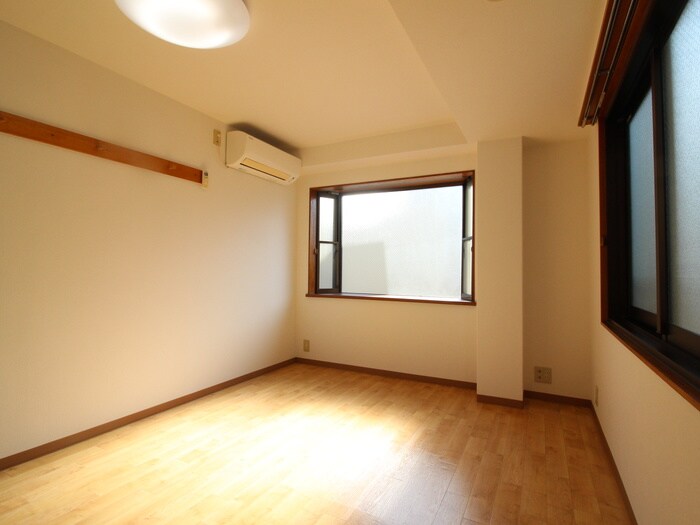 物件内観写真21　(居室)