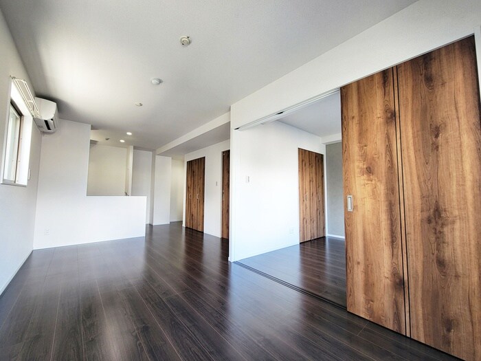 物件内観写真7　(居室)