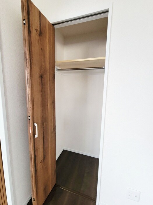 物件内観写真9　(収納)