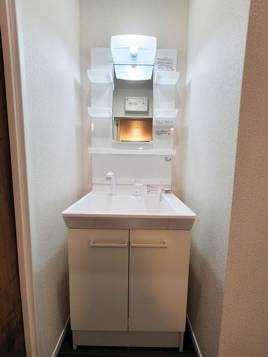 物件内観写真15　(洗面)