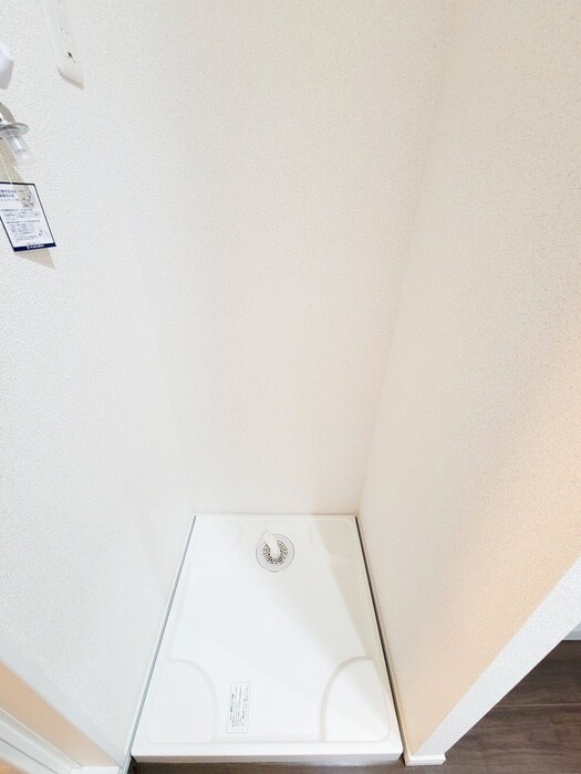 物件内観写真17　(洗濯機置場)