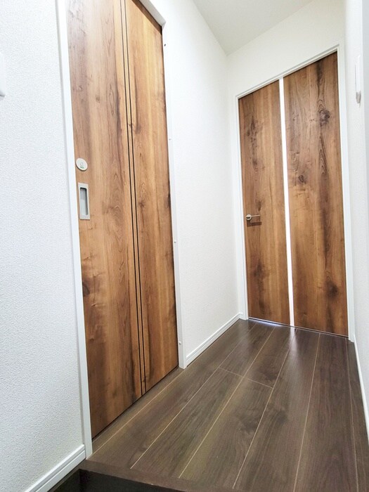 物件内観写真18　(廊下)