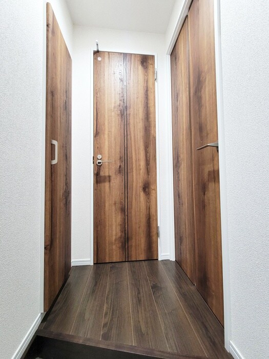 物件内観写真18　(廊下)