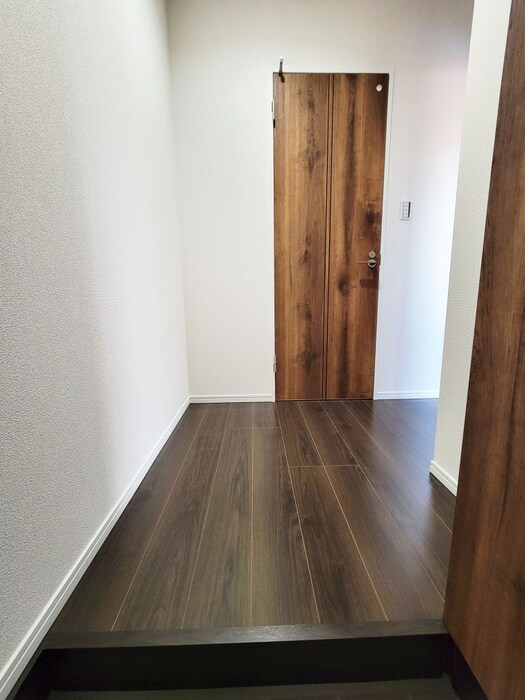 物件内観写真18　(廊下)