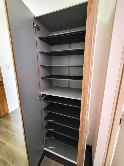 物件内観写真19　(靴箱)