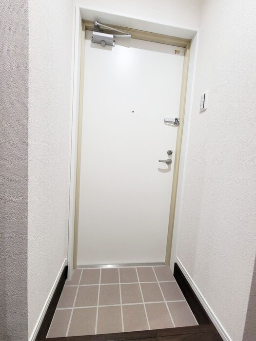物件内観写真20　(玄関)