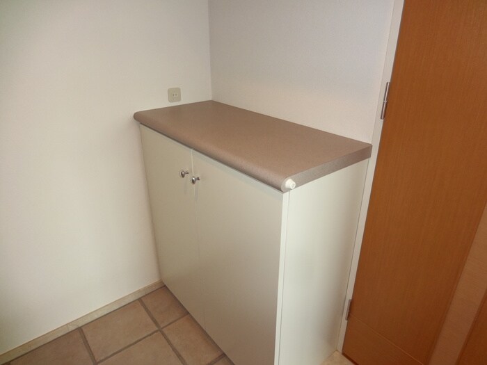 物件内観写真12　(靴箱)