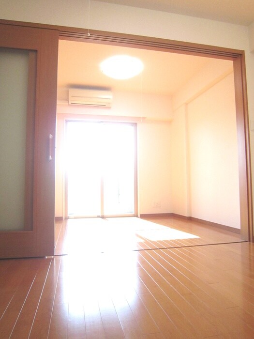 物件内観写真11　(居室)