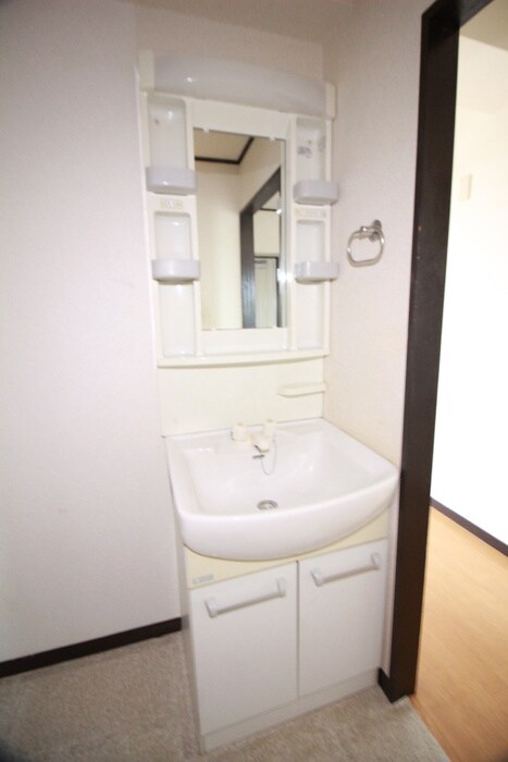 物件内観写真8　(洗面)