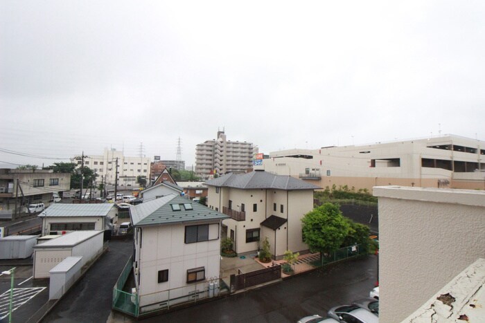 物件内観写真13　(室内からの展望)