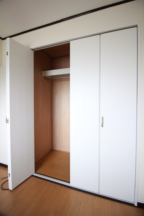 物件内観写真16　(収納)