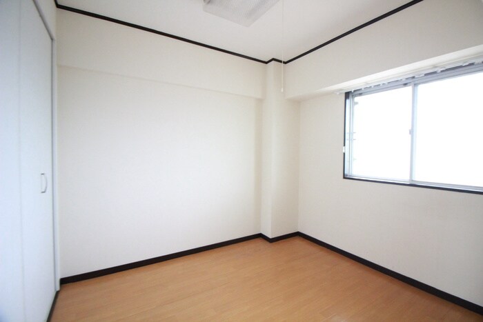物件内観写真19　(居室)
