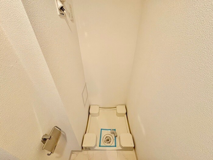 物件内観写真13　(洗濯機置場)