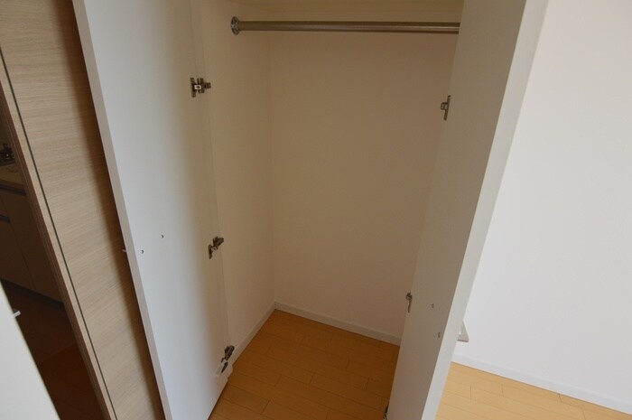 物件内観写真15　(収納)