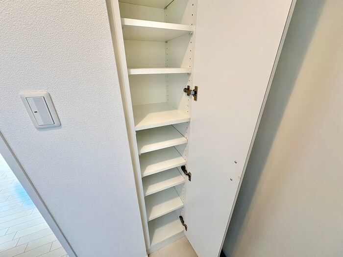 物件内観写真15　(靴箱)