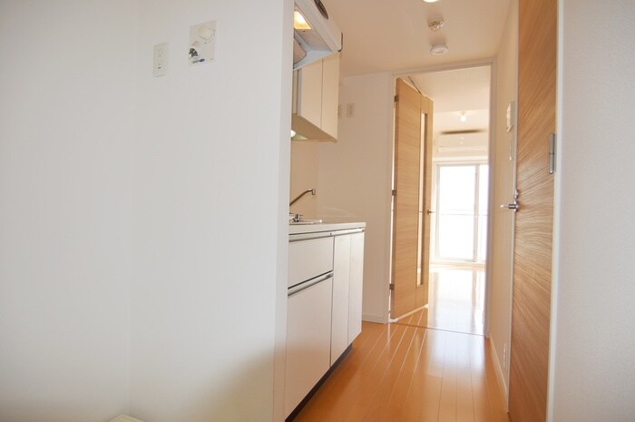 物件内観写真19　(廊下)