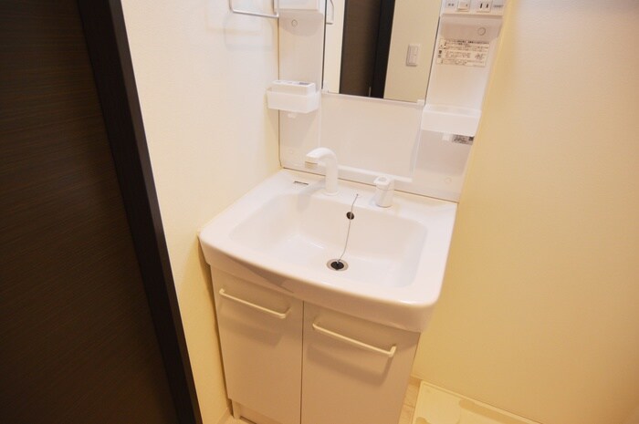 物件内観写真12　(洗面)