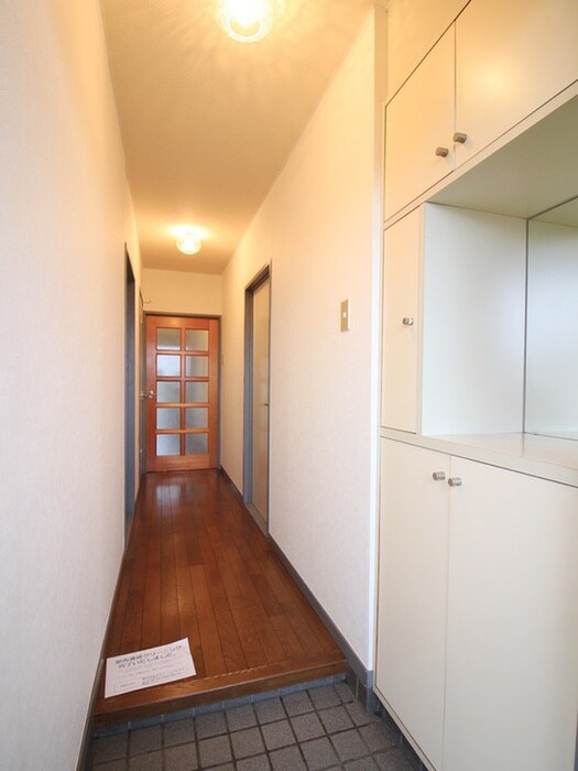 物件内観写真22　(廊下)