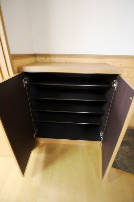 物件内観写真7　(靴箱)