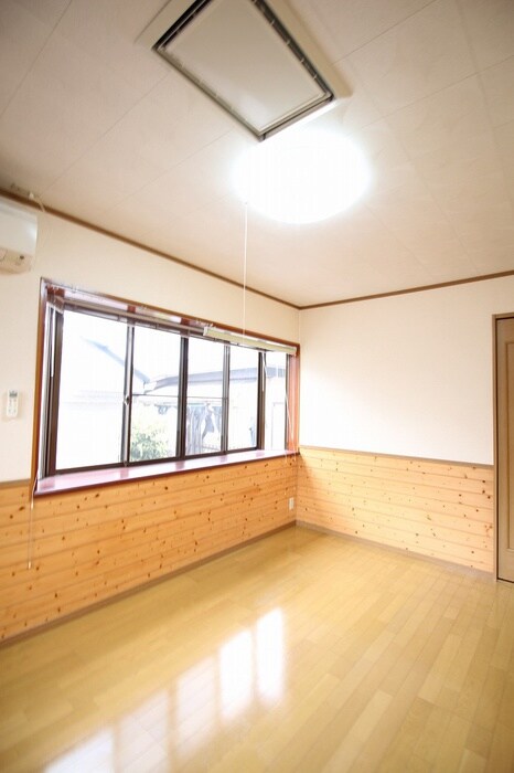 物件内観写真10　(居室)